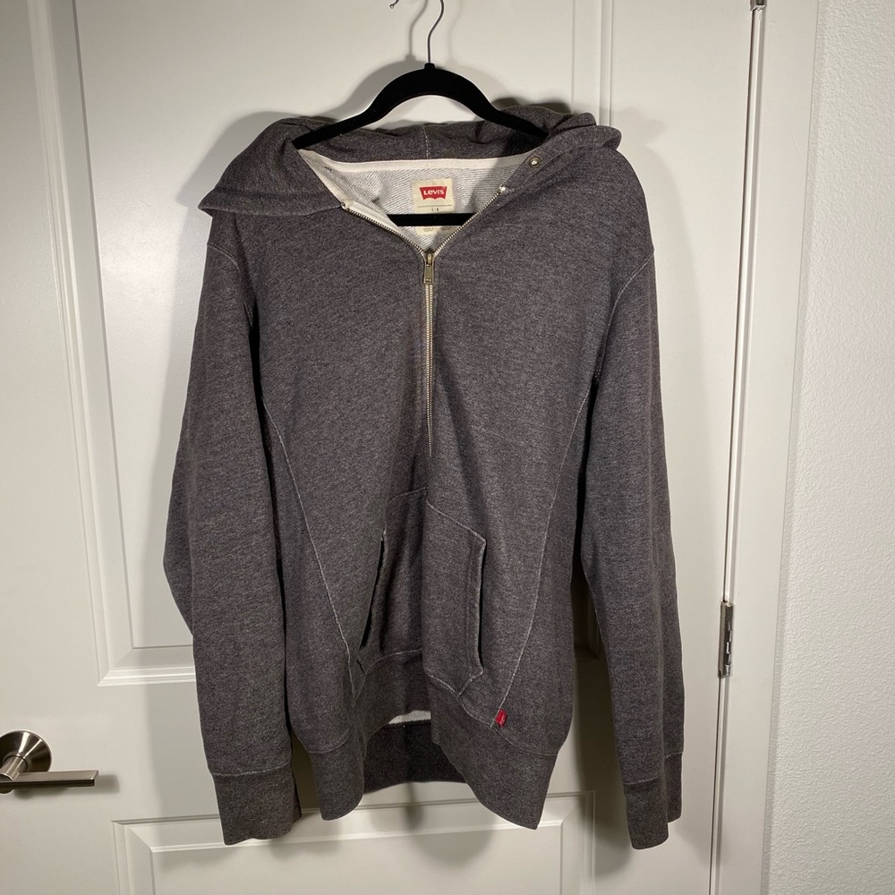 Levi’s grey hoodie